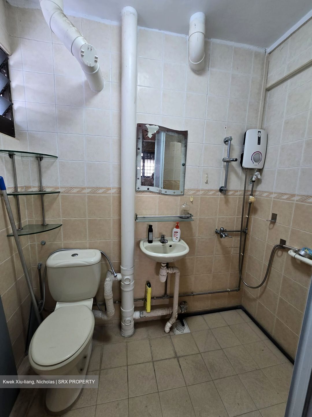 Blk 230 Jurong East Street 21 (Jurong East), HDB 5 Rooms #546088681